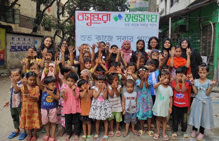 সুবিধাবঞ্চিত শিশুদের হাত রাঙিয়ে দিল বসুন্ধরা শুভসংঘের বন্ধুরা