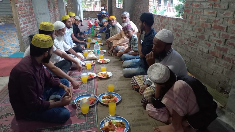 বসুন্ধরা শুভসংঘের ইফতার পেল রাঙ্গামাটির সুবিধাবঞ্চিত মানুষ