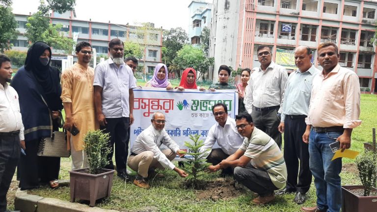 পরিবেশের ভারসাম্য রক্ষায় পটুয়াখালীতে বসুন্ধরা শুভসংঘের উদ্যোগে বৃক্ষরোপণ